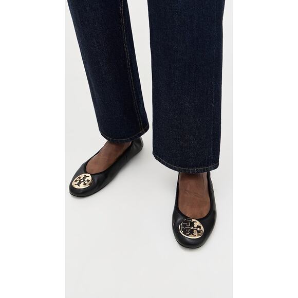 Tory Burch Reva Flats Size 8 Black Gold Leather Logo Travel Ballet *well worn - Picture 2 of 13